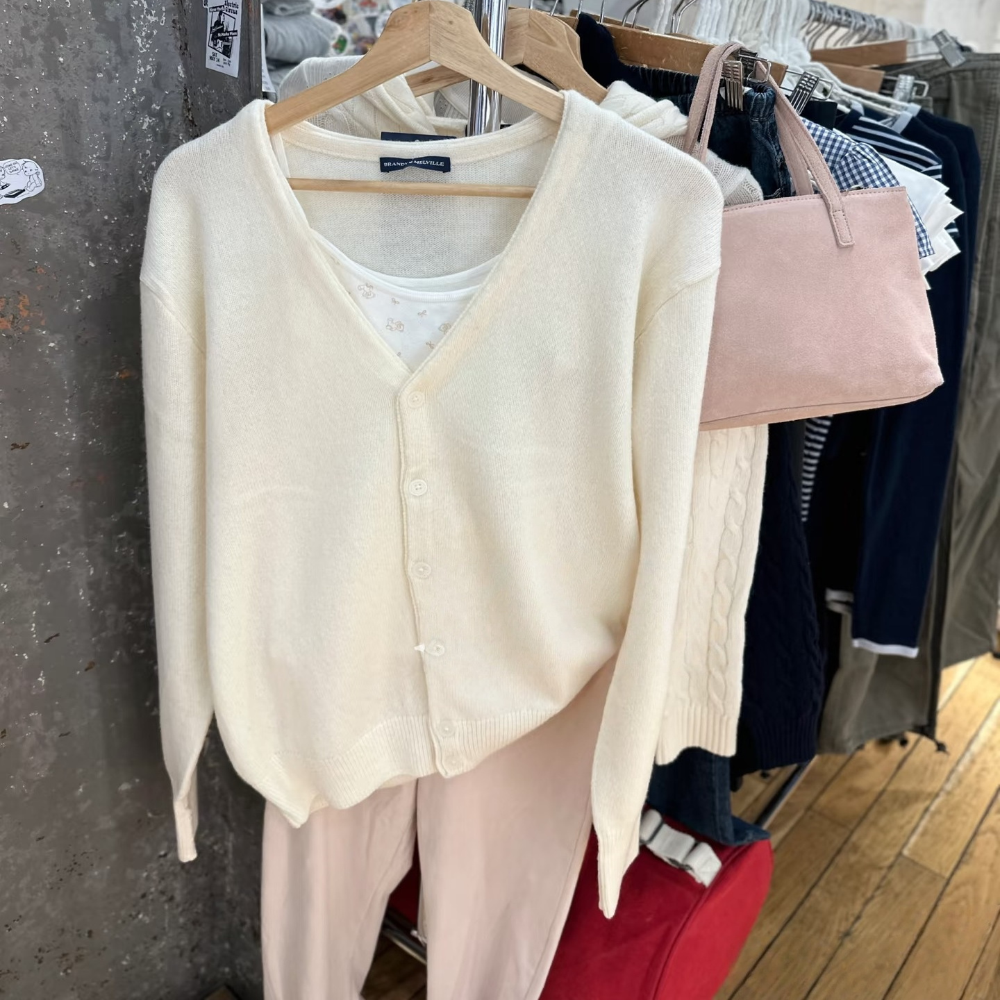 Brandy bm老钱风V领单排扣针织开衫女米白色宽松显瘦毛衣外套慵懒
