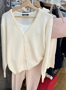 Brandy bm老钱风V领单排扣针织开衫女米白色宽松显瘦毛衣外套慵懒