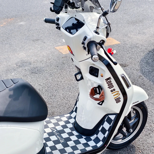 适用于NS125LA踏板牛皮水杯支架