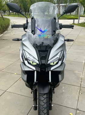 适用于无极SR150S摩托车风挡高达防水装饰贴纸3D立体恶魔眼睛饰品