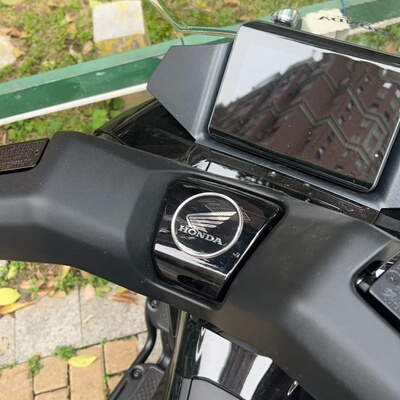 适用五羊本田NWG150车头翅膀贴纸