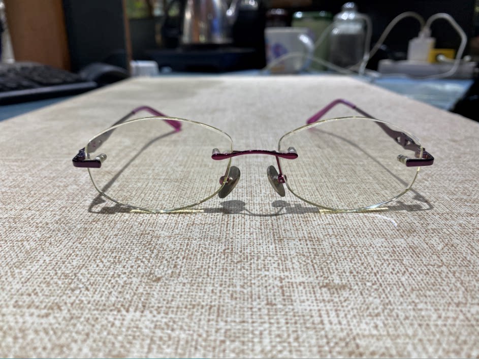 石头镜40年厂家天然黄水晶竹叶青女款平光防辐射时尚护目个性眼镜