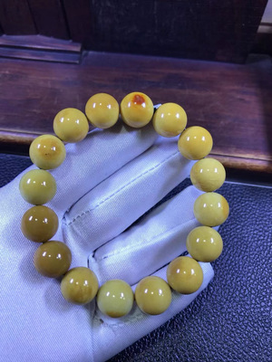 东北岫岩玉籽料透闪石玉椴树林河磨玉中原一点红细皮料手链重67克