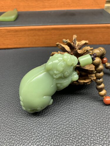天然和田玉东北籽料正品析木河磨玉貔貅手把家和田玉粉青116克