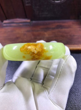 天然和田玉女士手镯黄白河磨玉手镯48.6克厂家直销定制定做