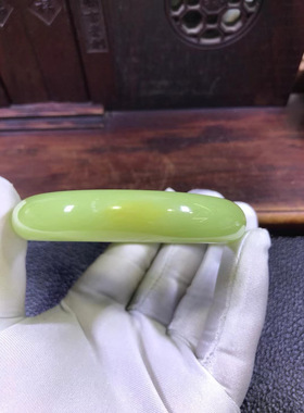 和田玉析木椴树林黄绿河磨玉60口手镯79克厂家直销定制定做纯天然