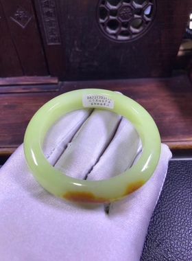 黄白河磨玉手镯54口径重54克玉色好皮子漂亮结构完整上手大气