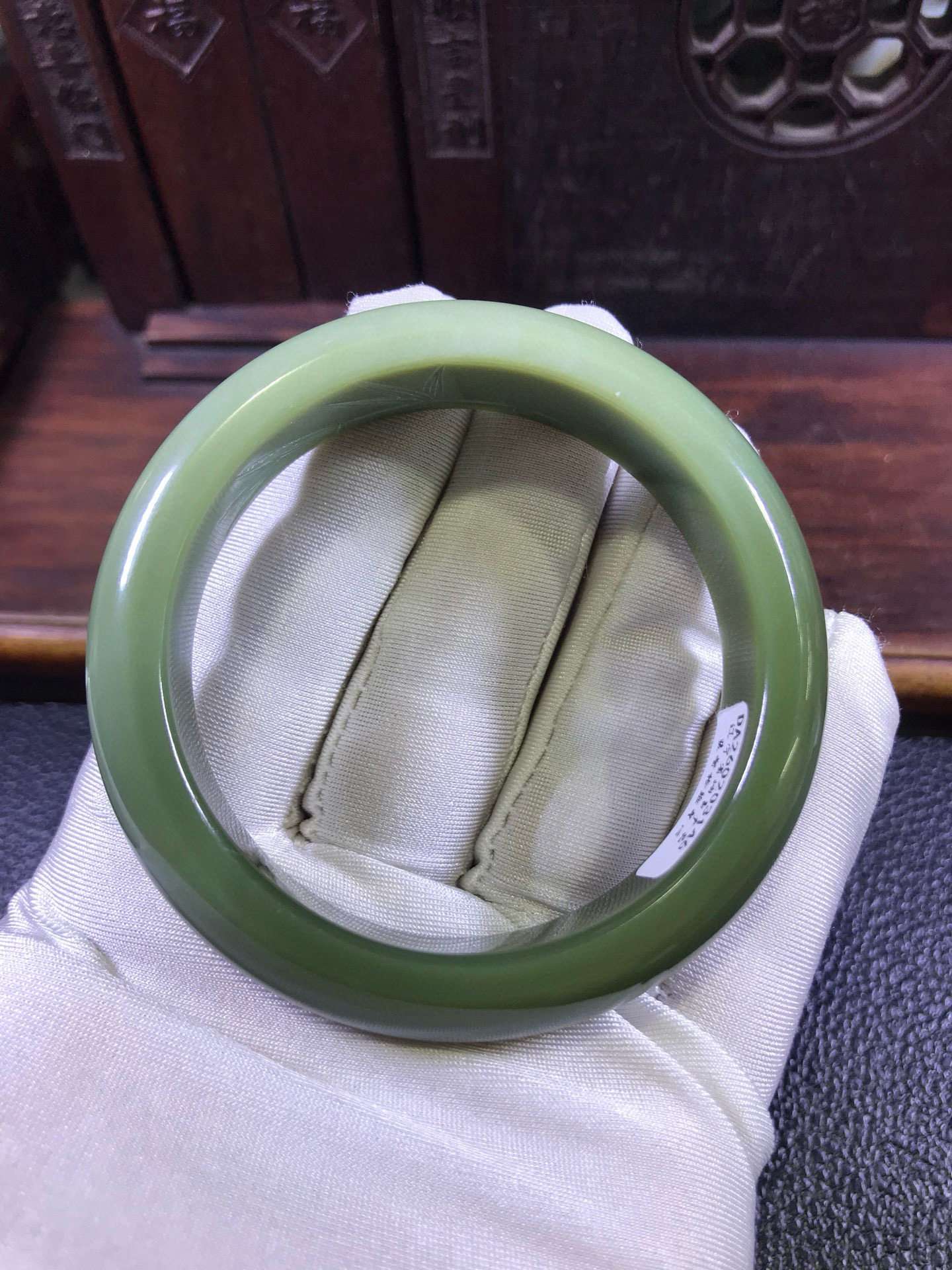 天然和田玉东北籽料厂家直销正品析木河磨玉椴树林浆肉手镯63.3克