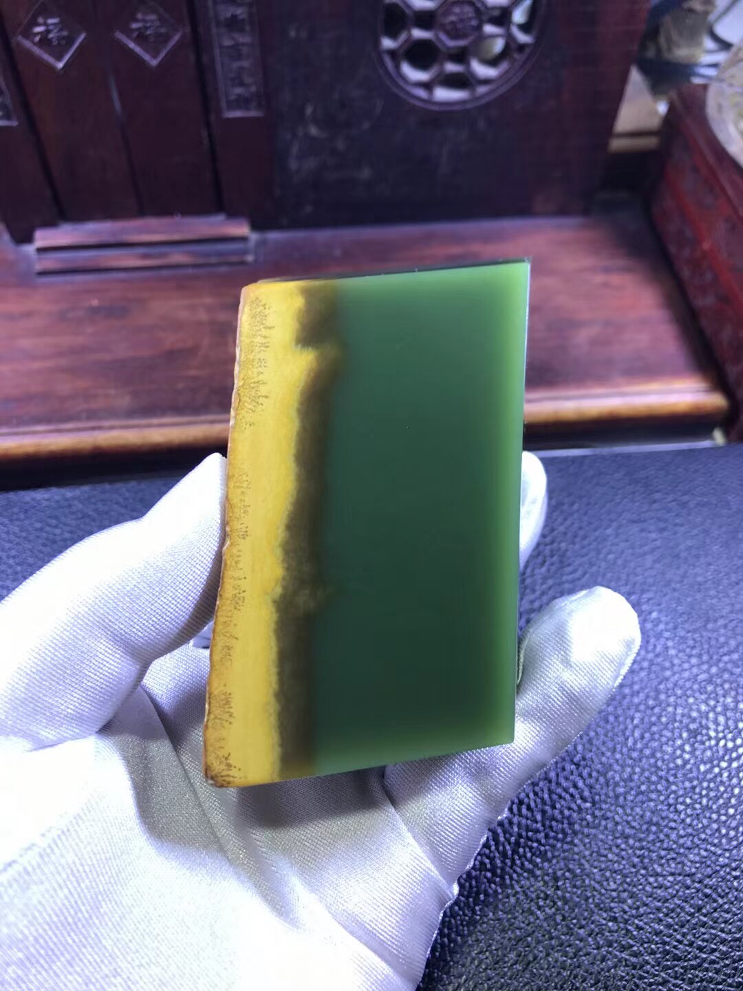 析木河磨玉第一绿原石原料绿色料里面的天花板标本料 318克收藏级
