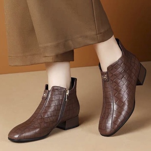 粗跟裸靴女2026秋新款中跟羊皮单靴子女短靴爆款真皮马丁靴冬加绒