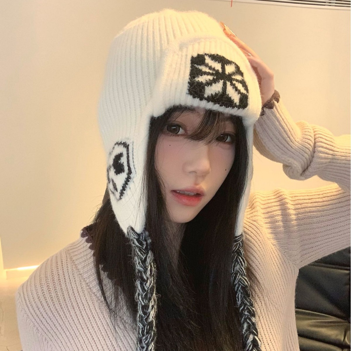 韩版ins时尚拼色针织毛线帽子2025正流行女秋冬氛围感保暖护耳帽