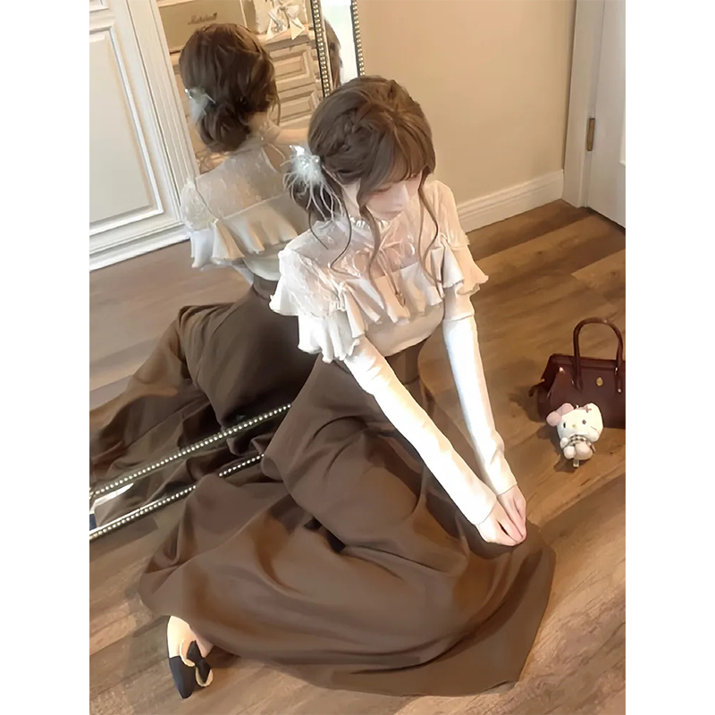 花边拼接上衣+收腰半裙两件套