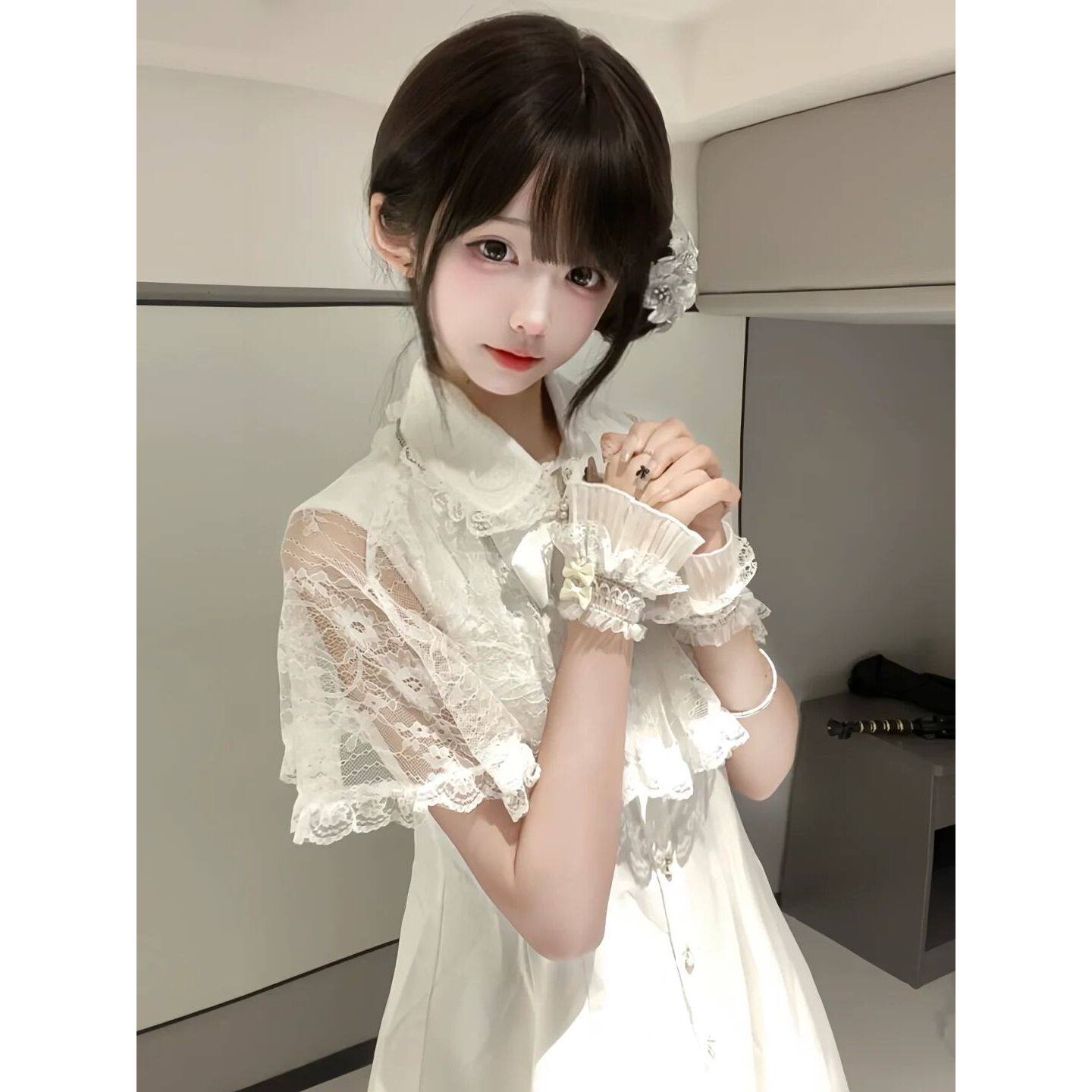 日系清楚系蕾丝拼接斗篷连衣裙女夏新款千金风优雅蝴蝶结收腰短裙