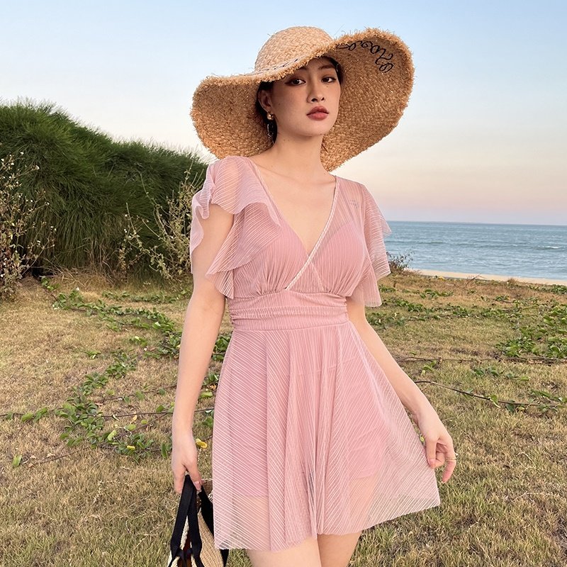 泳衣女大码胖mm200斤显瘦遮肚性感钢托聚拢连体裙式ins风温泉泳装