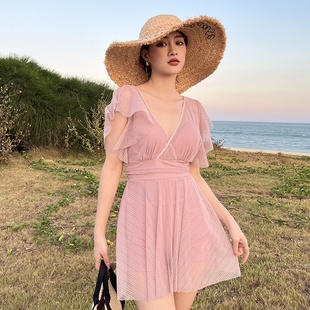 ins风温泉泳装 泳衣女大码 胖mm200斤显瘦遮肚性感钢托聚拢连体裙式