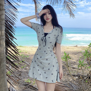 泳衣女连体裙学生少女遮肉保守微胖显瘦游泳装 纯欲蝴蝶结法式 大码