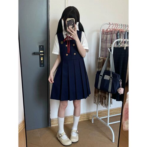【小萌】刺绣背心裙衬衫两件套女学院风护奶裙叠穿套装