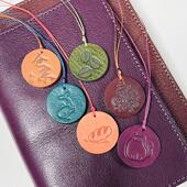 仓末活页手账本装 饰配件书签挂件创意小物 饰头层牛皮书签DIY装