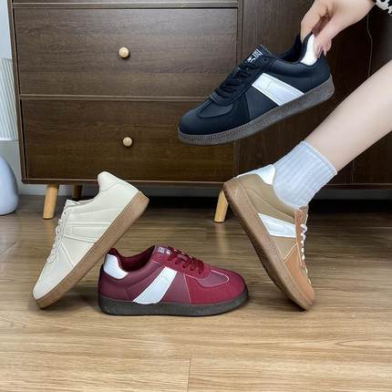 德训鞋女2024秋冬新款真皮厚底休闲板鞋加绒百搭小白鞋子