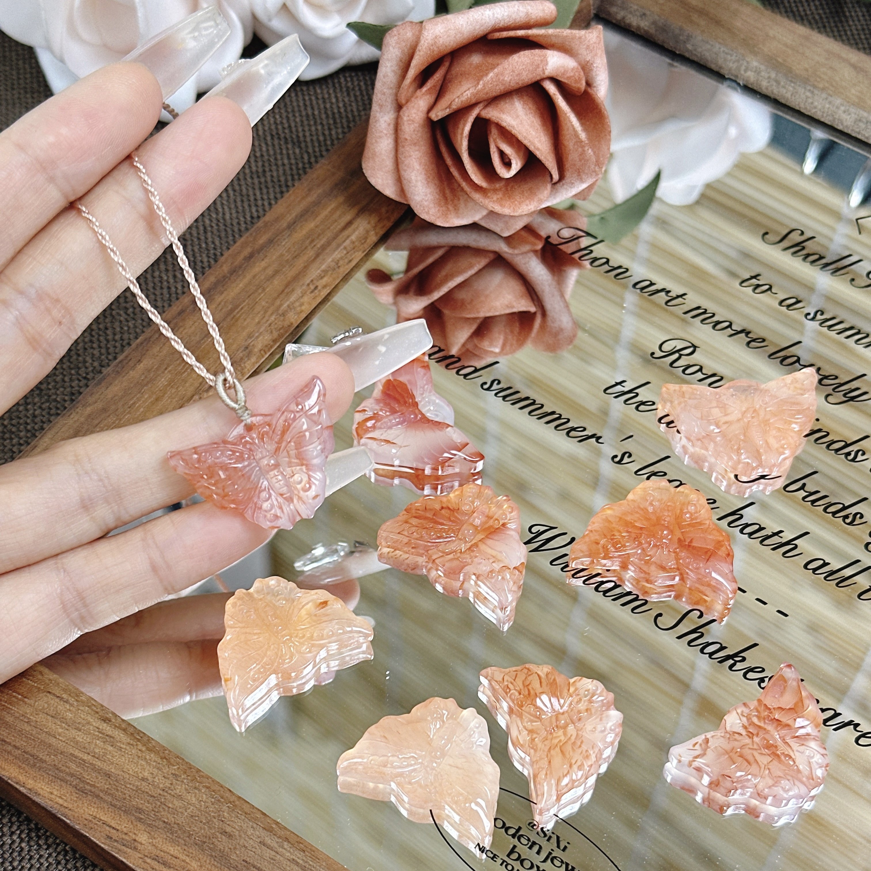 福蝶天然玉髓玛瑙蝴蝶玉石项链吊坠调节锁骨链新中式礼物粉少女夏