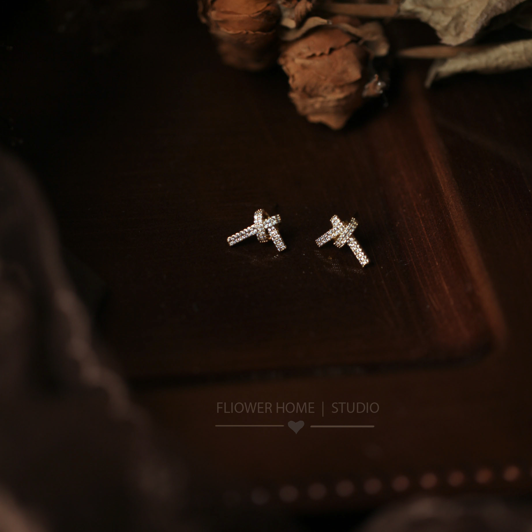 时尚闪亮女精致个性耳环