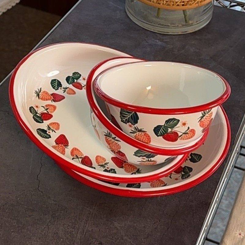 【草莓精灵】13cm 20cm加厚珐琅搪瓷碗搪瓷盘米饭碗搪瓷碗,餐饮具,碗,淘宝优惠券,粉丝福利购,淘宝优惠卷