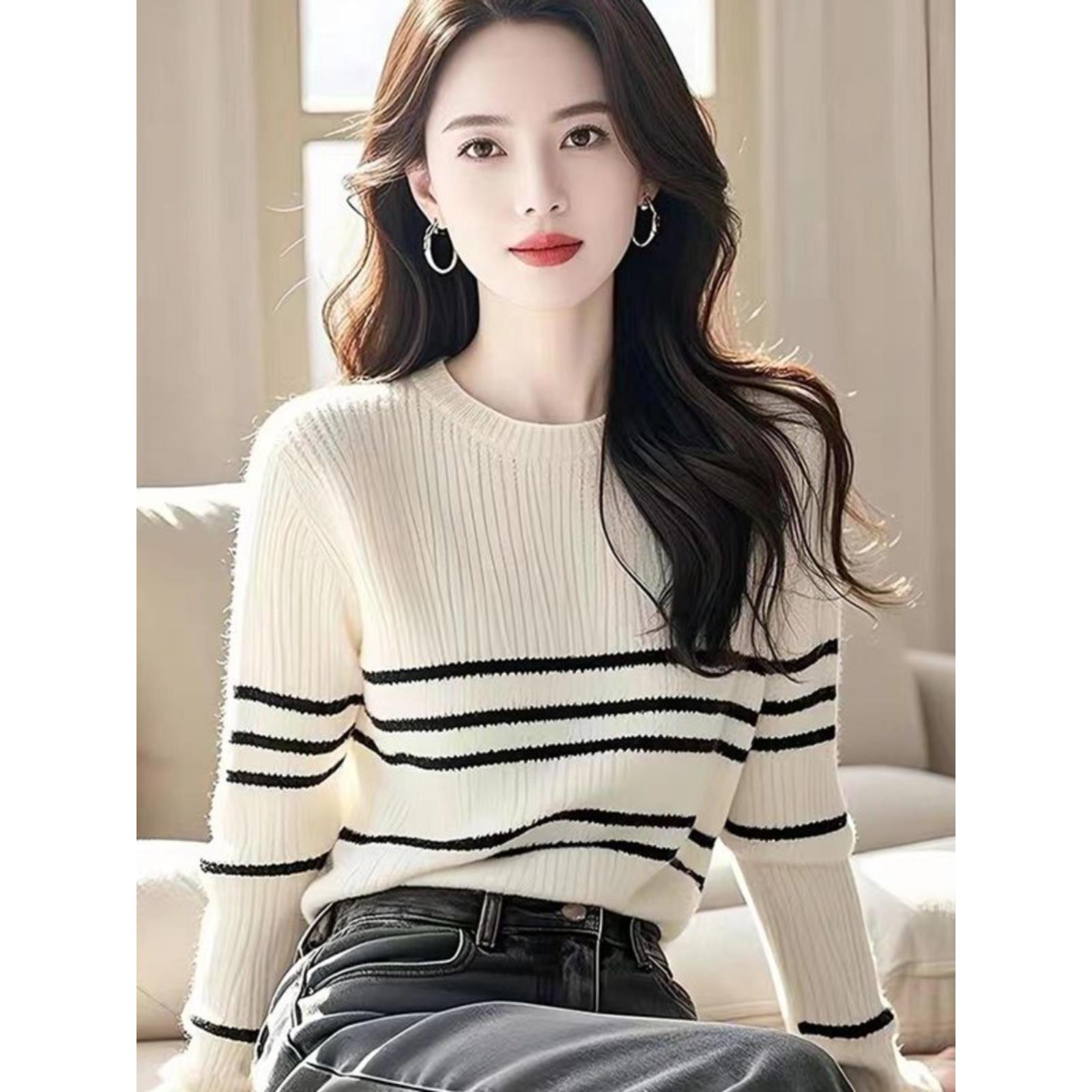 白色条纹针织衫女长袖秋冬季上衣