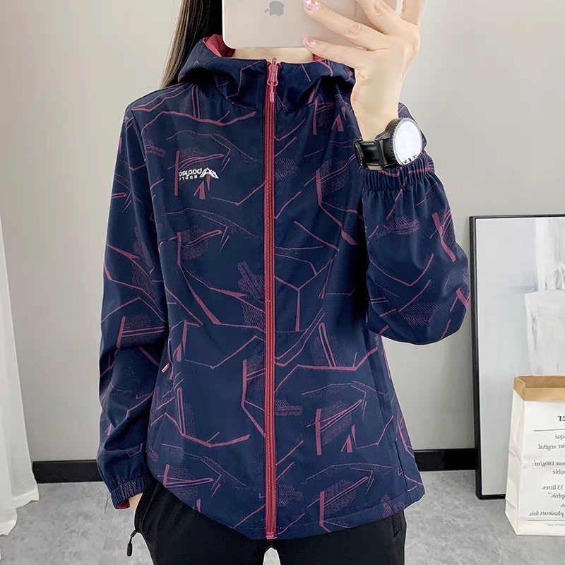 户外软壳冲锋衣女春秋薄款双面穿防风防水两面穿连帽外套登山服