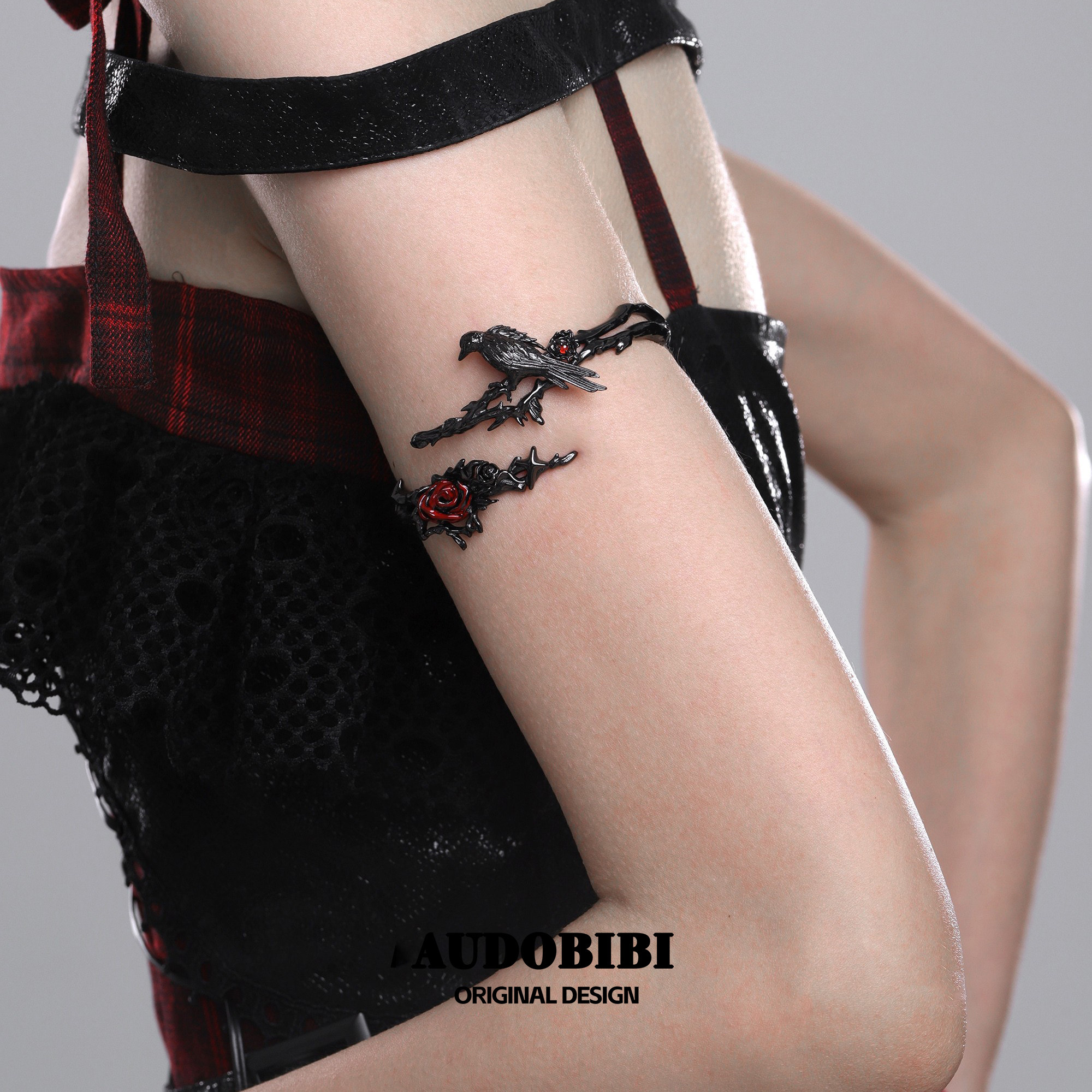 渡鸦系列原创臂环手镯小众设计乌鸦个性高级暗黑Y2K手链玫瑰手环