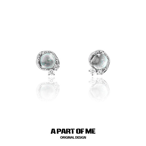 冷淡风月光石耳钉镶钻