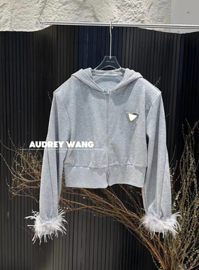 AW2024春季新款毛毛拼接休闲三角标短上衣简约半身裙抽绳阔腿裤女