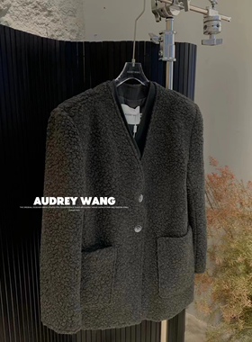 AW2023冬季新款羊羔毛大衣超软皮马甲小众设计气质百搭V领两件套