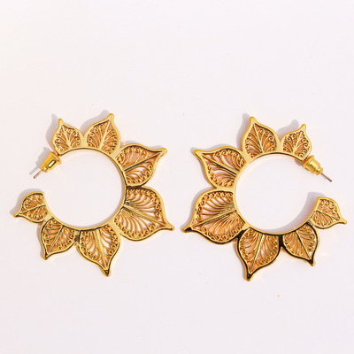 欧美风轻奢金色镂空花瓣半圈耳环