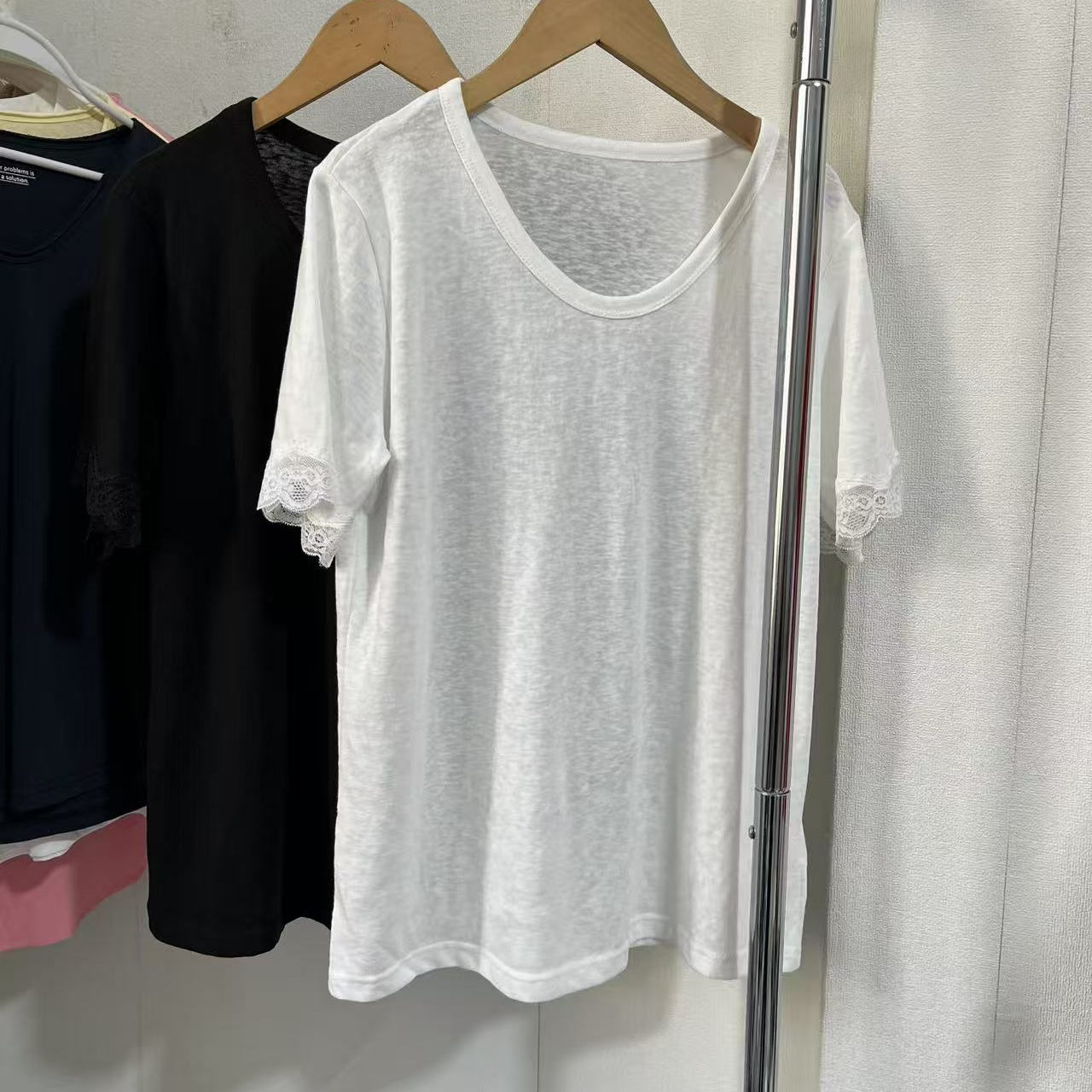 ONE蕾丝拼接短袖T恤女2025夏季新款韩版显瘦圆领薄款打底衫上衣潮