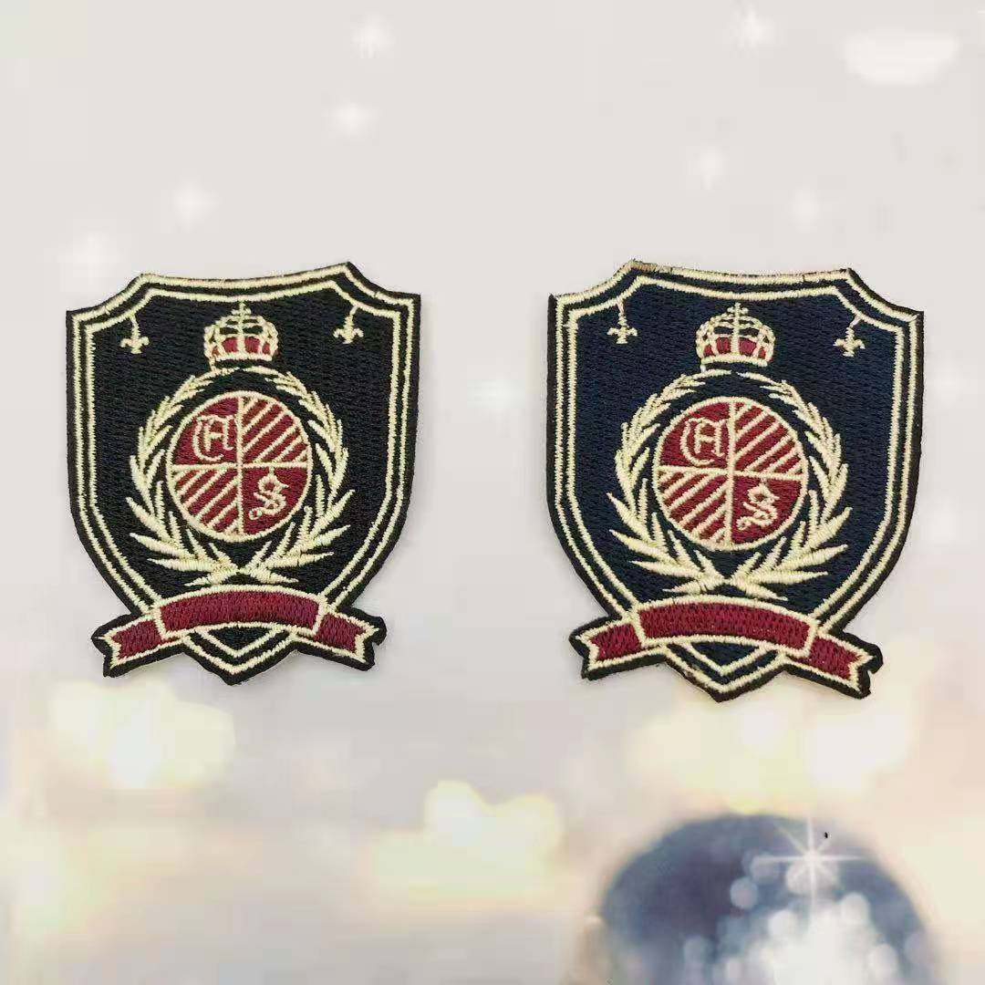 樱冠月【樱井绮jdk】原创徽章制服校供布制jk/dk徽章胸针配饰刺绣