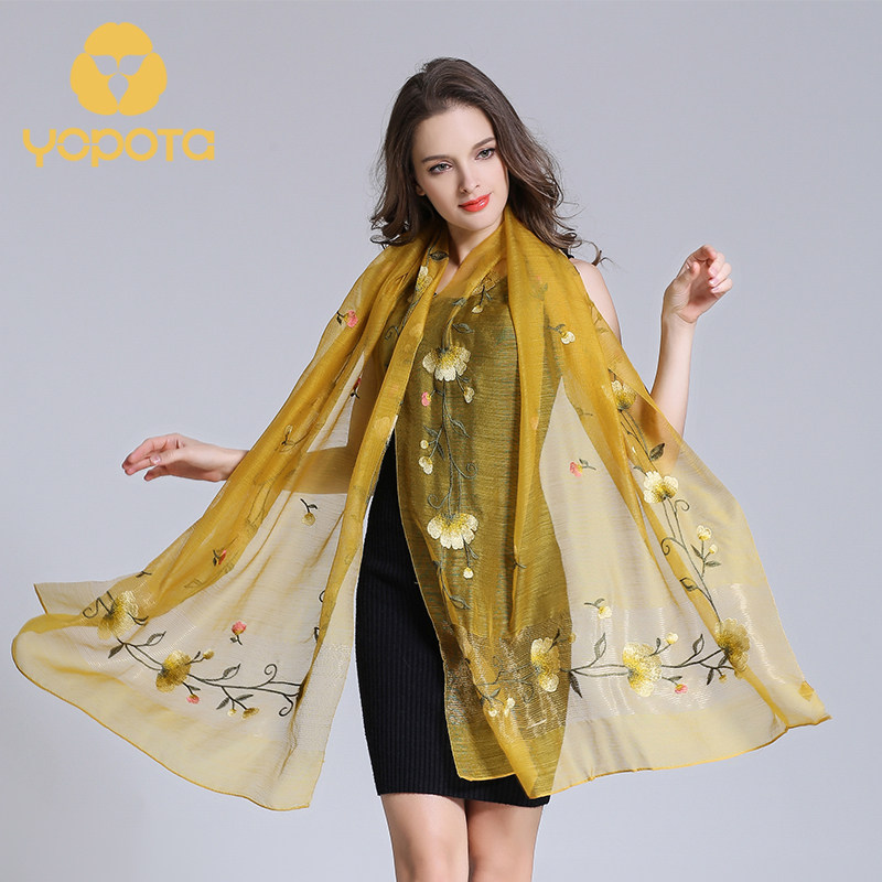 优品堂真丝羊毛围巾女长款新款时尚欧美刺绣两用披肩 迷醉春风