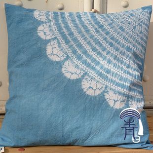 青白原创：云南大理周城植物板蓝根纯手工扎染抱枕靠垫坐垫沙发套