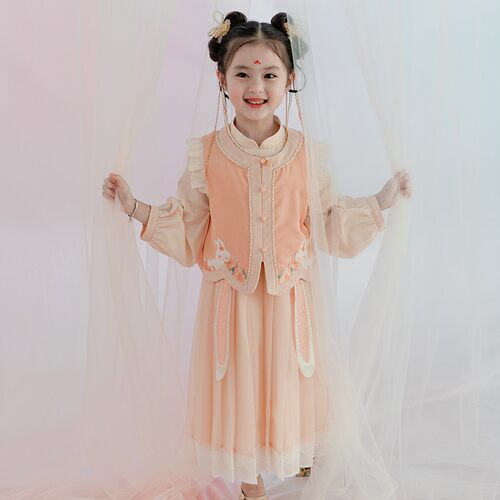 《乌龙桃桃》汉服女童秋款唐装女孩中国风古装女宝宝明制马甲套装