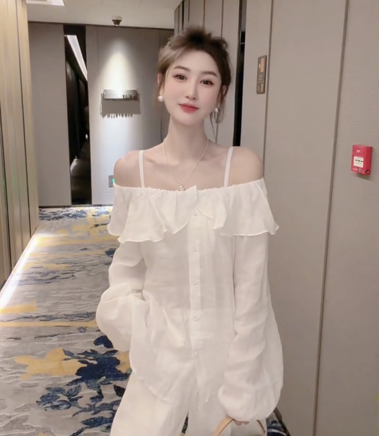 欧洲站2026夏季新款拼接荷叶边衬衫女时尚洋气百搭上衣开衫上衣潮