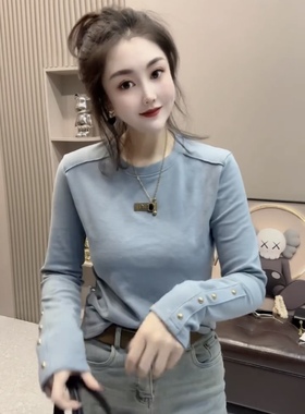 欧货2023冬季新款拼接金属牌直角肩打底衫女时尚洋气百搭袖钉上衣