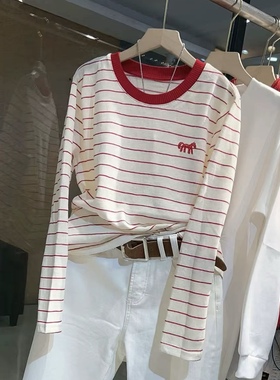 欧洲站2025冬季新款小马刺绣拼接条纹t恤女时尚洋气百搭套头上衣