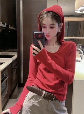 欧洲站2025冬季新款纯色拼接连帽t恤女时尚洋气百搭长袖套头上衣