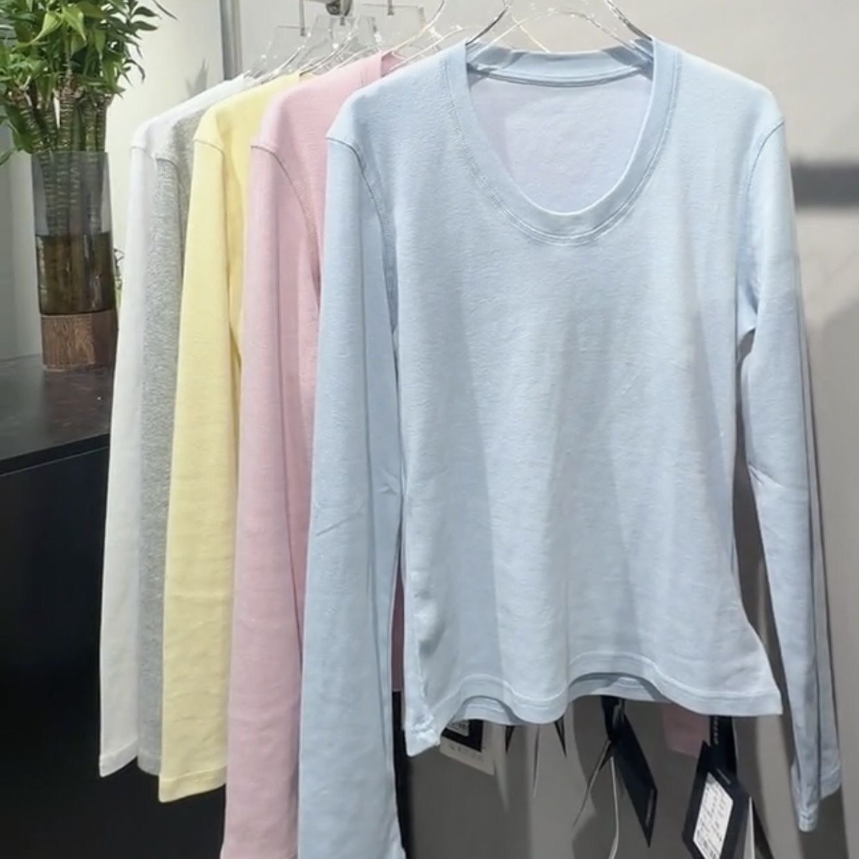 2026春季新款纯色拼接U领糖果色拼接明线打底衫女时尚百搭上衣潮