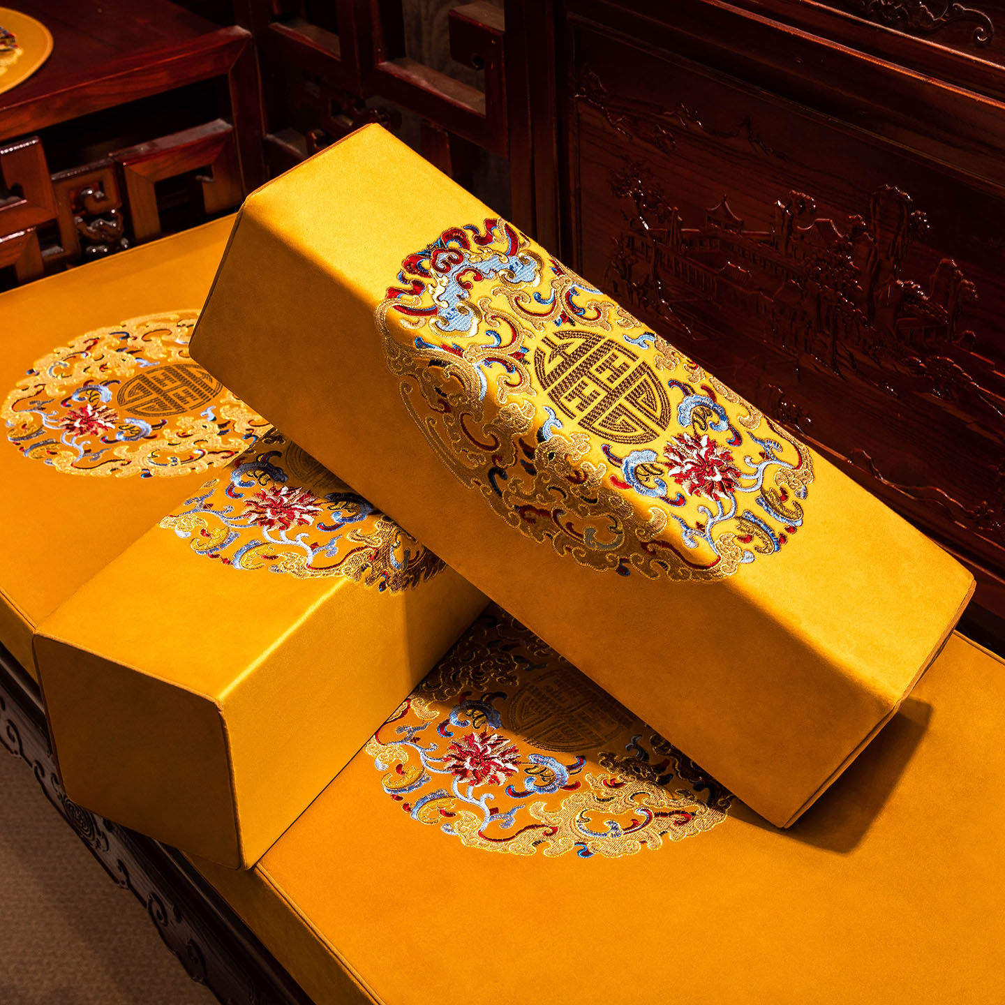 中式沙发刺绣圆柱形靠枕红木糖果抱枕中国风罗汉床实木腰枕扶手枕