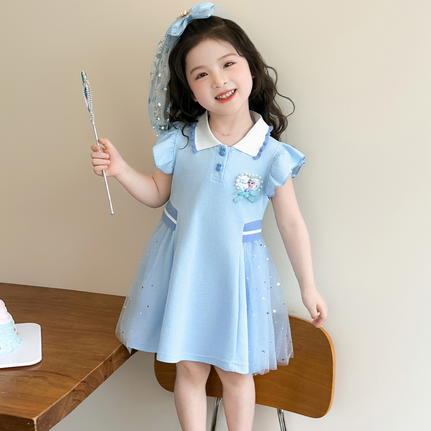 夏季艾莎公主头纱女童礼服裙图片