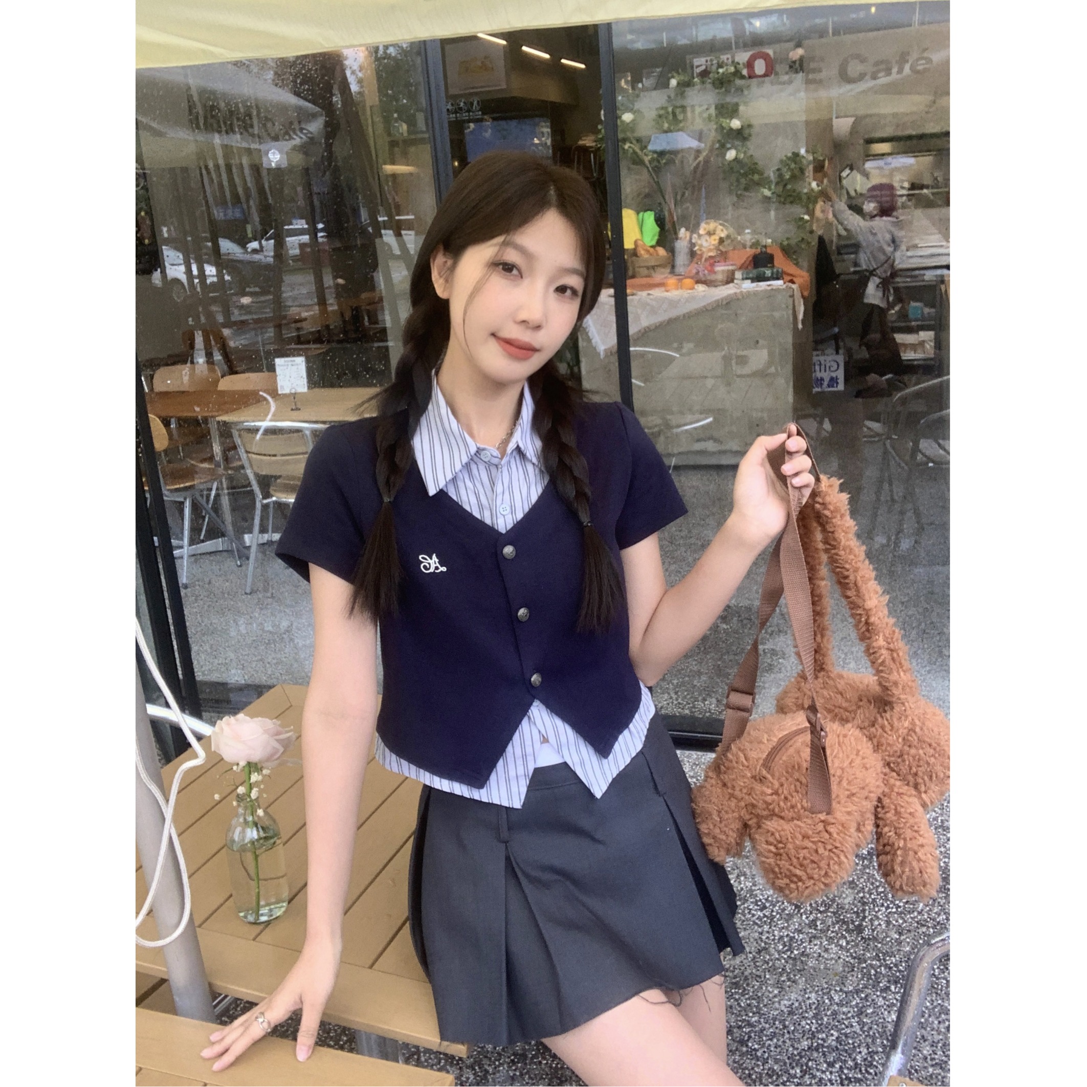 大码胖mm学院风假两件条纹衬衫女夏季新款减龄显瘦不规则修身上衣