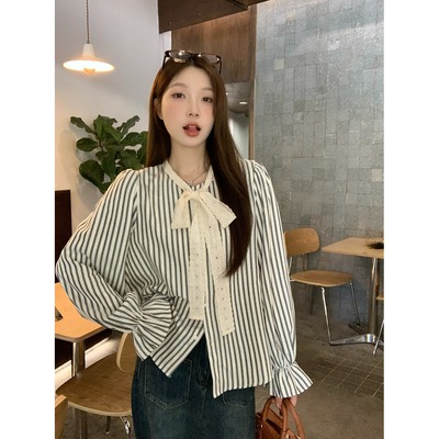胖mm韩系减龄竖条纹蝴蝶结系带长袖衬衫女秋新款百搭气质时髦上衣