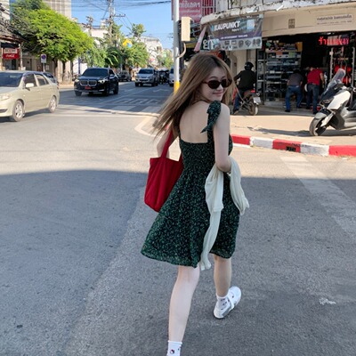 大码胖mm田园乡村复古绿碎花修身吊带连衣裙夏度假野餐桔梗短裙子