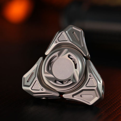 不锈钢地狱犬三页旋转开甲指尖陀螺edc解压玩具无聊打发时间潮玩