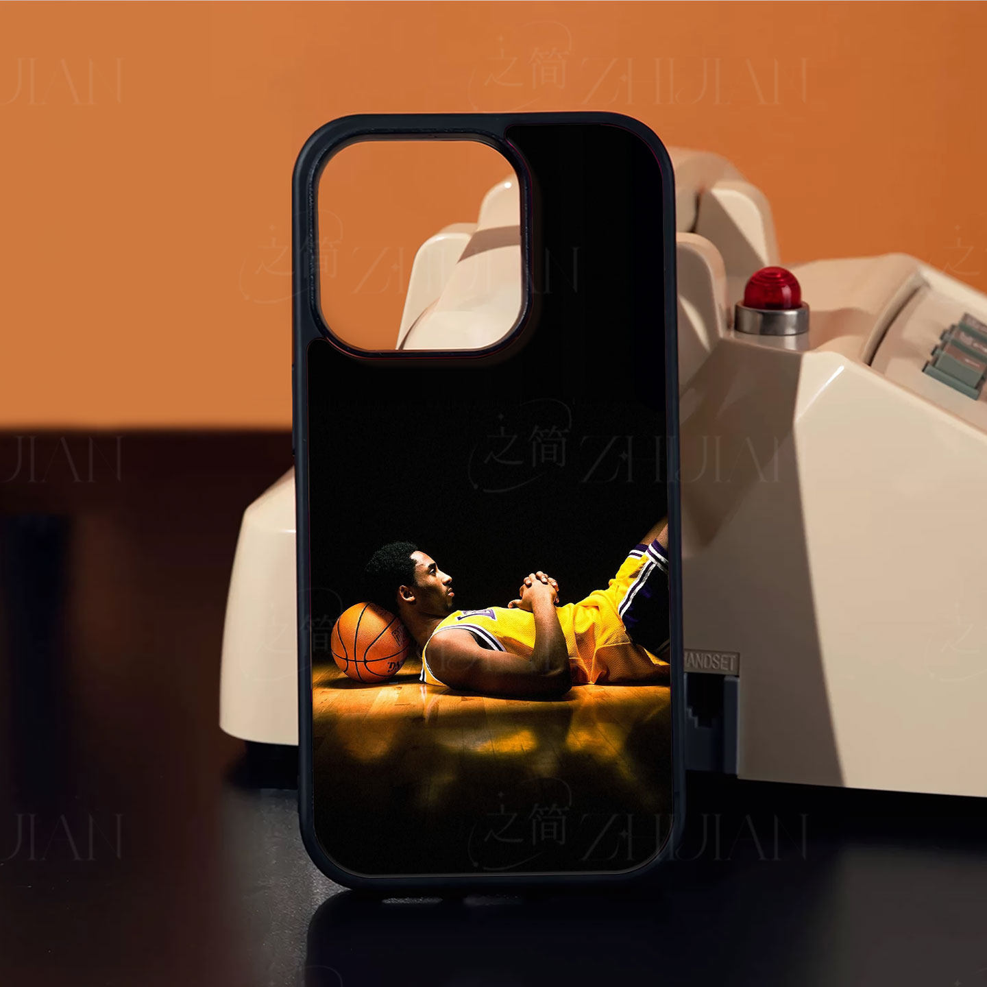 科比篮球磁吸磨砂黑框电镀玻璃手机壳适用苹果iphone17promax华为红米K60至尊版荣耀MAGIC5PRONOVA7SE小米15S